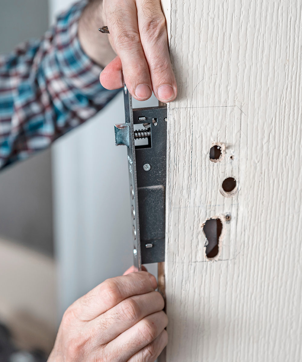 Durchführung eines Schloss-Tausches in Dornbirn